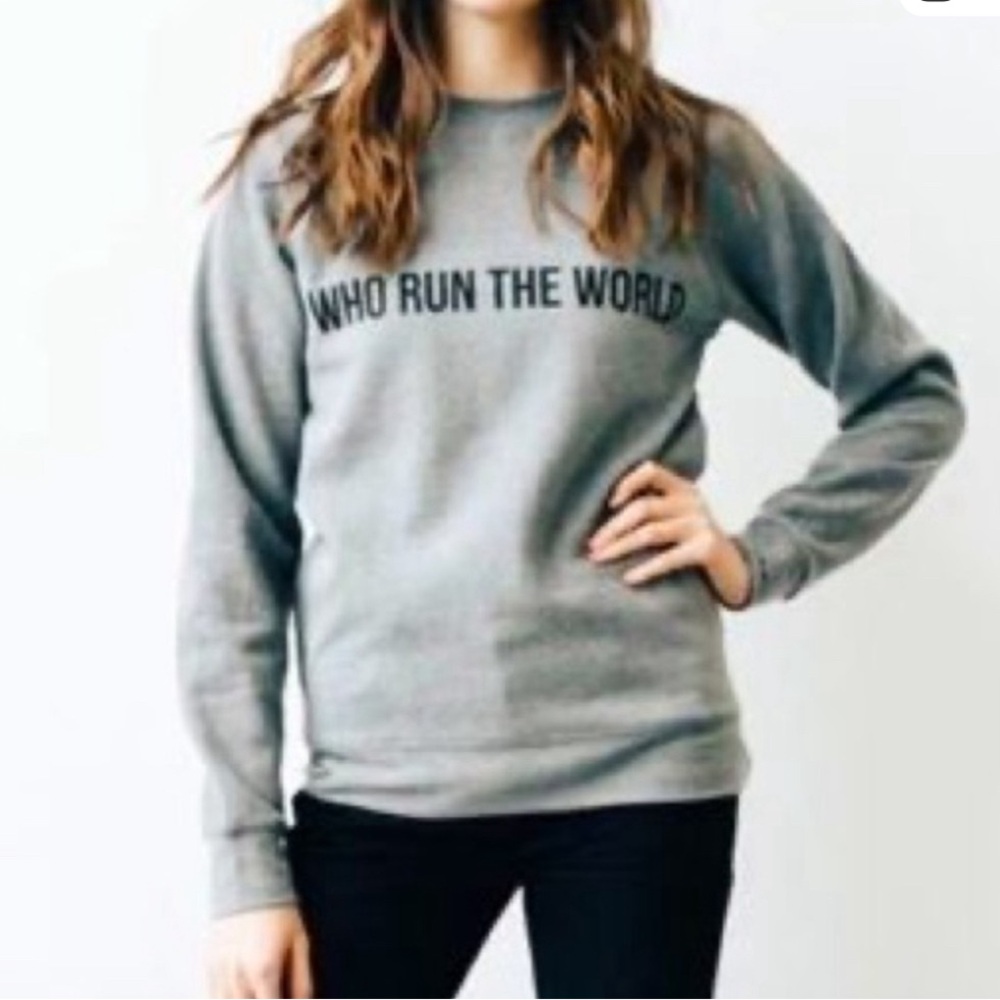 🇨🇦 BRUNETTE THE LABEL “Who Run the World” Crewneck BTL Cozy Gray Size S/M